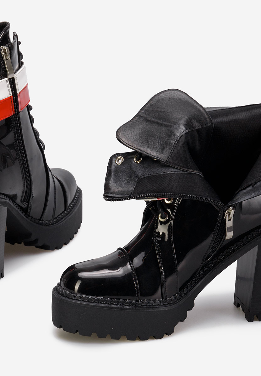 Μποτάκια με χοντρό τακούνι Μαύρα Saloria