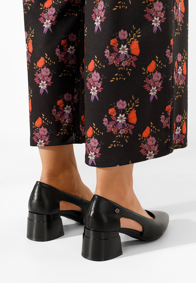 Γόβες με χοντρό τακούνι Peka μαύρα