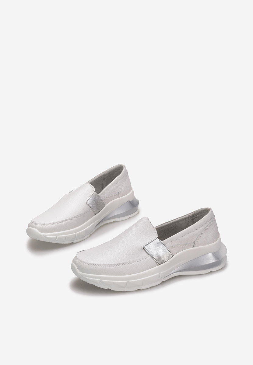 Μοκασίνια γυναικεια δερματινα Amelya λευκά