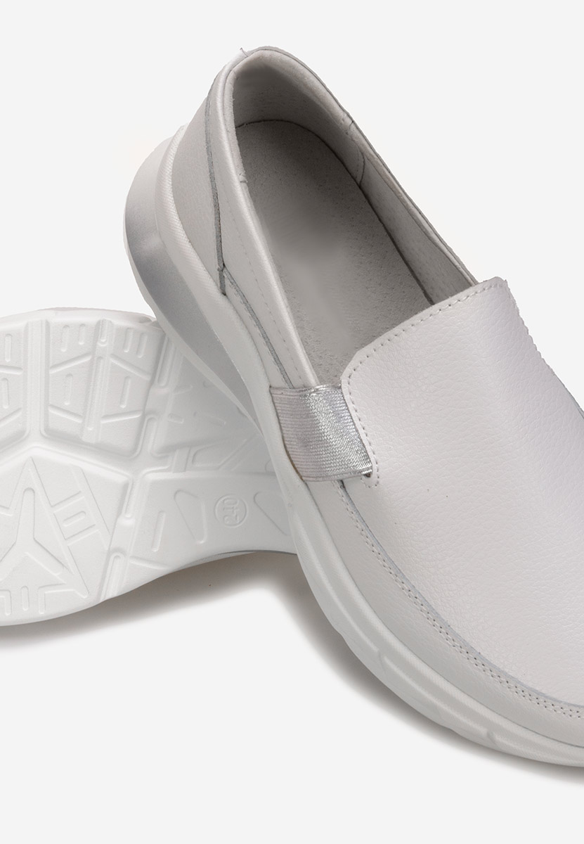 Μοκασίνια γυναικεια δερματινα Amelya λευκά