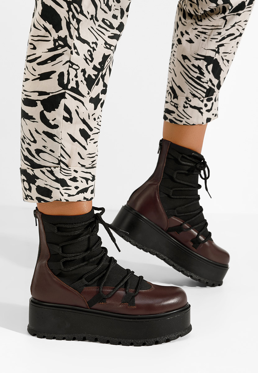 Γυναικεία δερμάτινα μποτάκια Amelia καφε