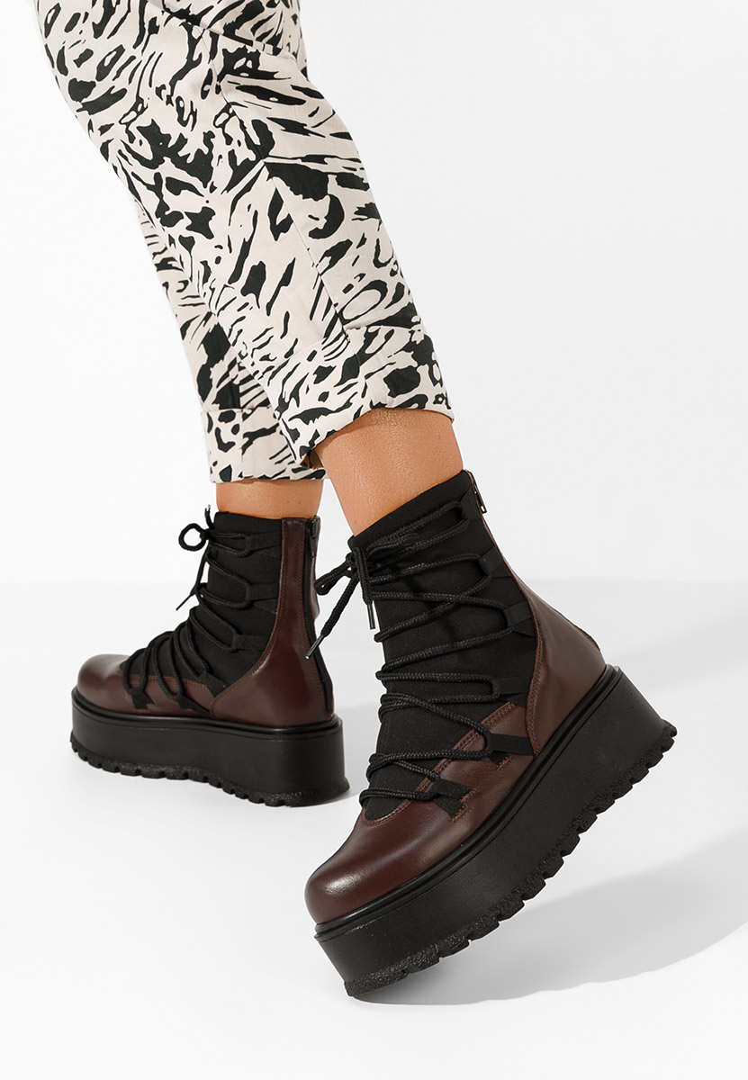 Γυναικεία δερμάτινα μποτάκια Amelia καφε