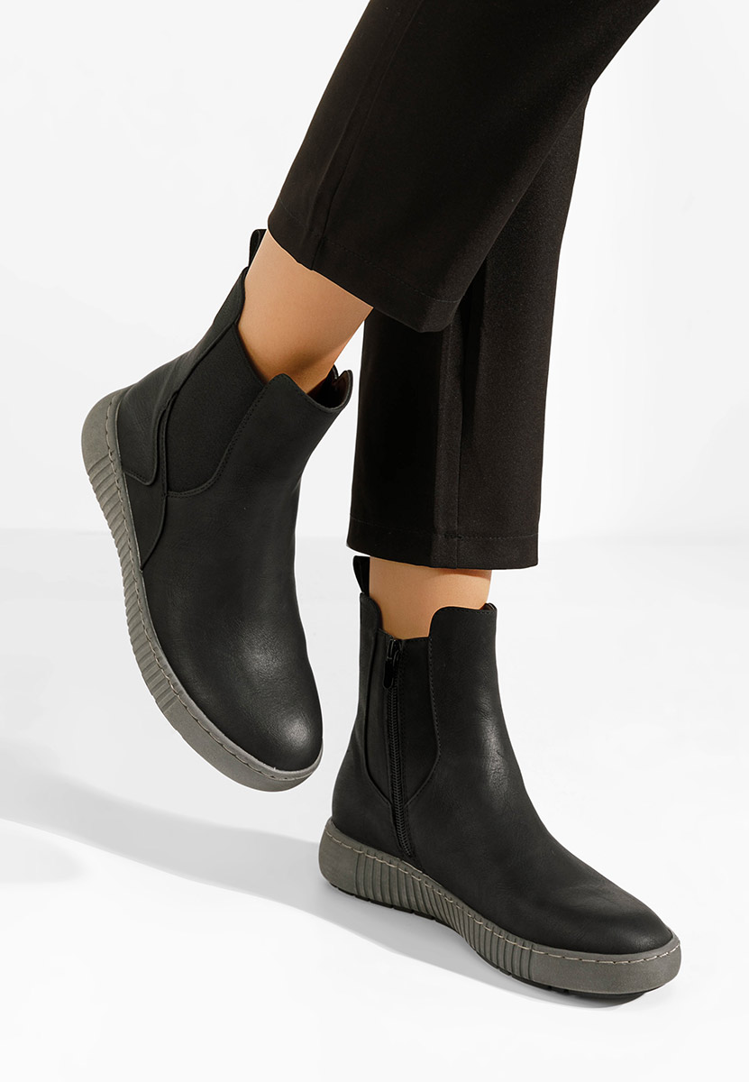 Μποτάκια Chelsea γυναικεία Sheela μαύρα