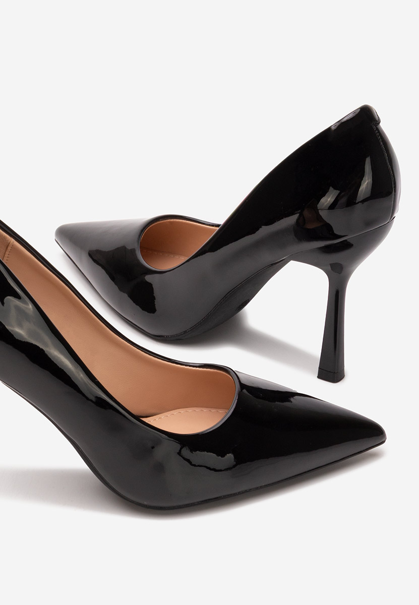 Γόβες στιλέτο λουστρίνι Avilaga μαύρα