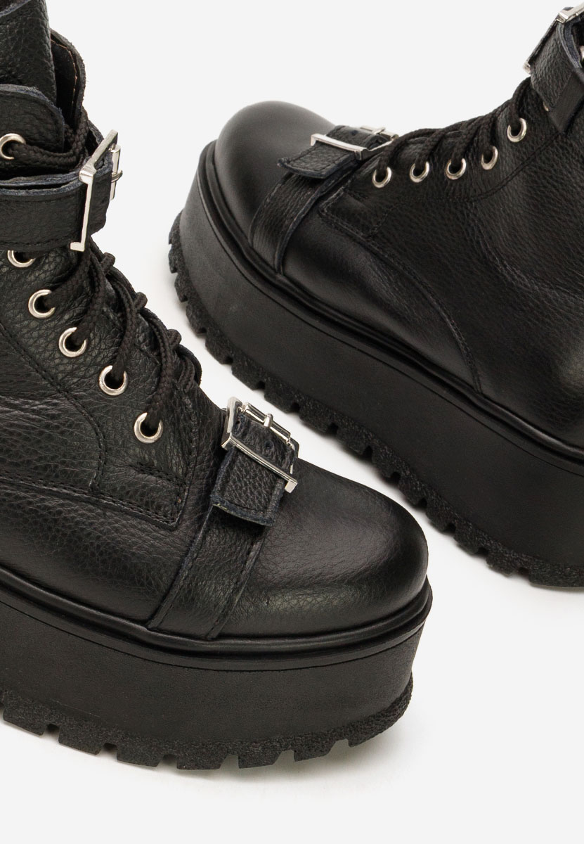 Mποτάκια πλατφόρμα Astrid V5 Μαύρα