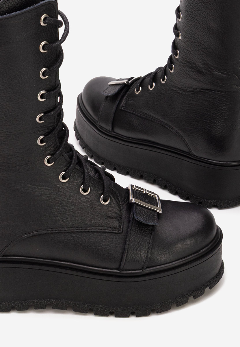 Γυναικεία δερμάτινα μποτάκια Soniela Μαύρα