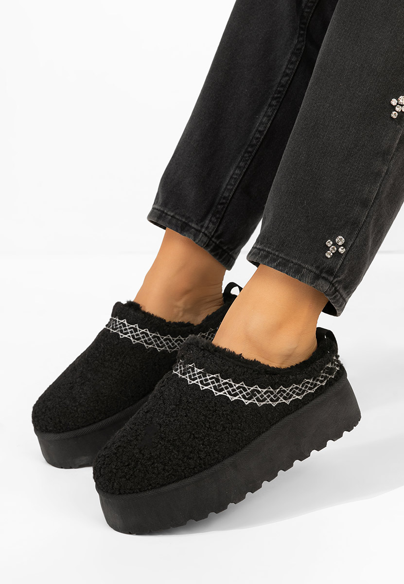 Παντόφλες με πλατφόρμα Aronna μαύρα