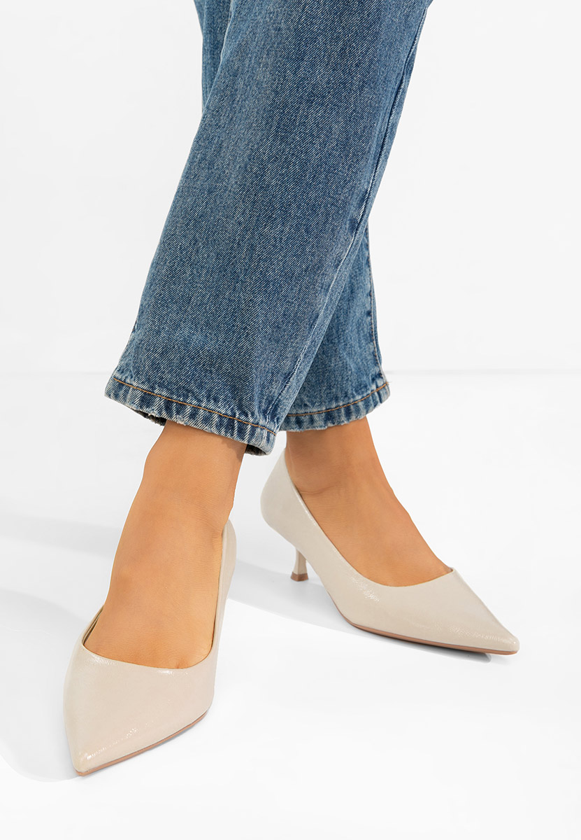 Γόβες με χαμηλό τακούνι Dianela μπεζ