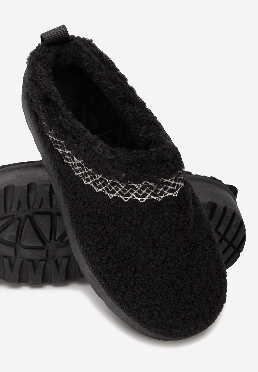 Παντόφλες με πλατφόρμα Aronna μαύρα