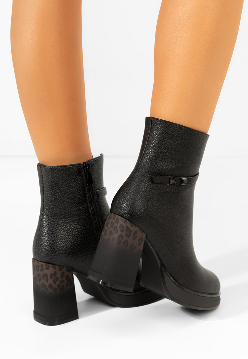 Μποτάκια με χοντρό τακούνι Rannia Μαύρα