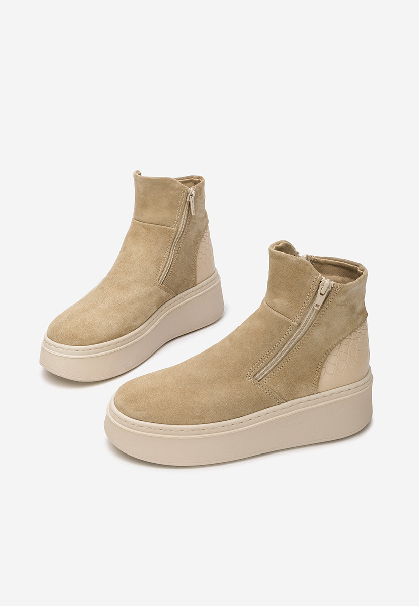 Γυναικεία δερμάτινα μποτάκια Andiora μπεζ