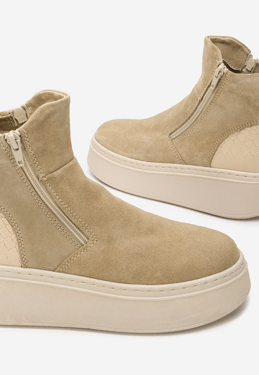 Γυναικεία δερμάτινα μποτάκια Andiora μπεζ