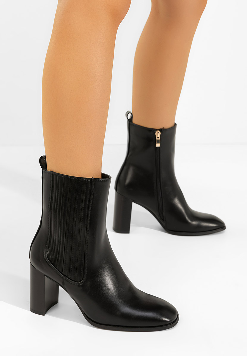 Μποτάκια με χοντρό τακούνι Kalisa Μαύρα