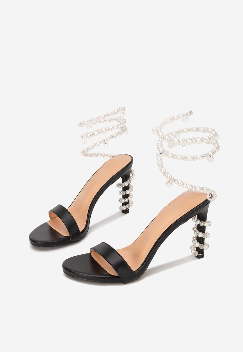 Πέδιλα με λεπτό τακούνι Amaia Μαύρα