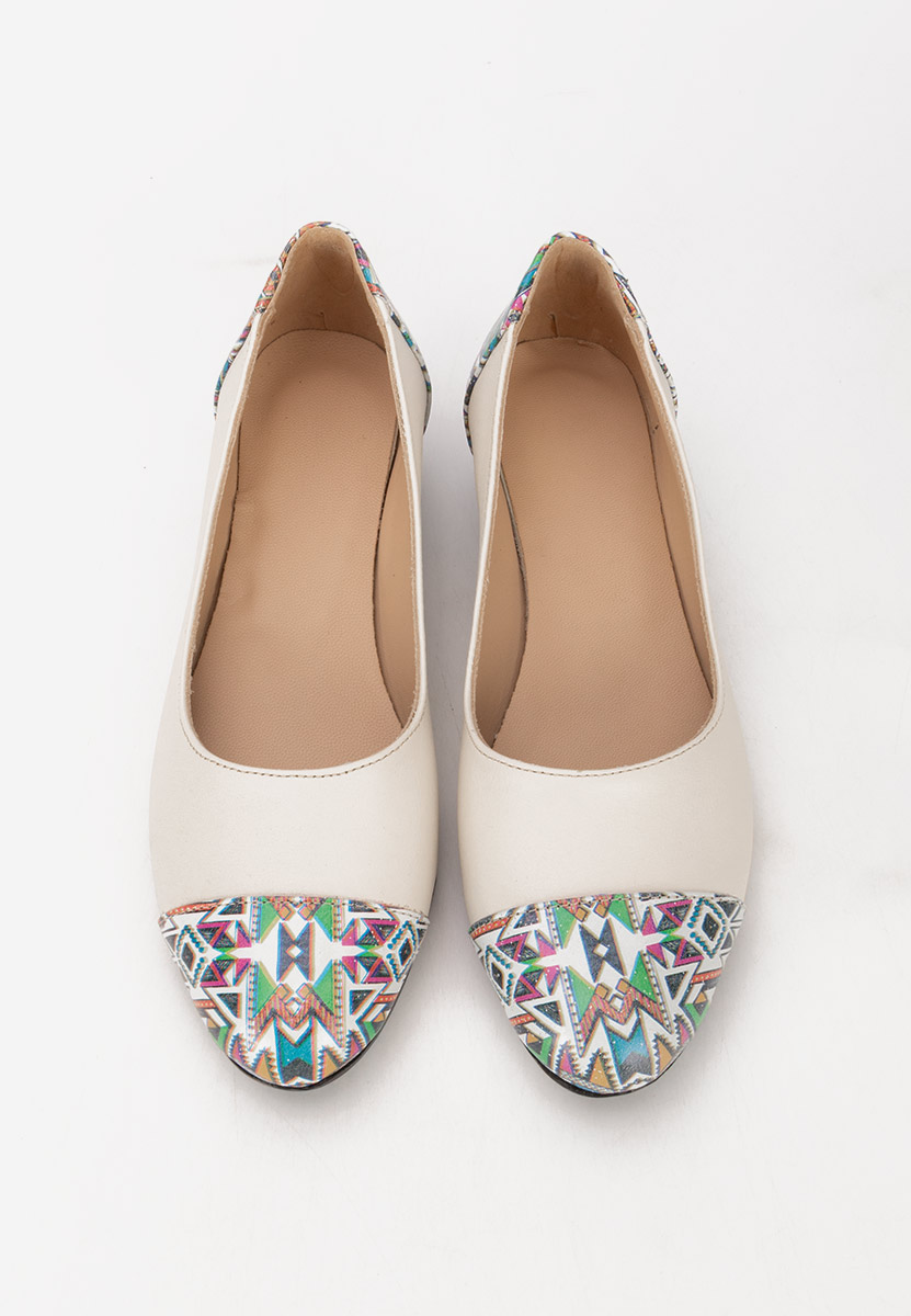 Γόβες με χαμηλό τακούνι Romina V3 μπεζ