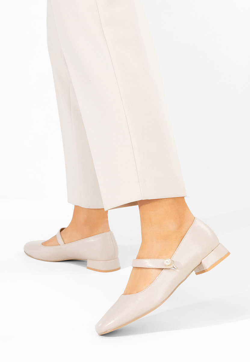 Γόβες με χαμηλό τακούνι Jenelle μπεζ