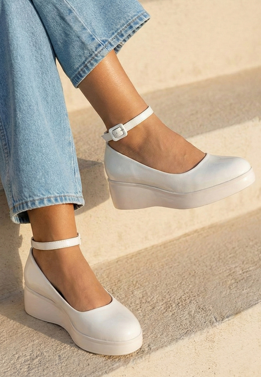 Πλατφόρμες γυναικεία Evelyne λευκά