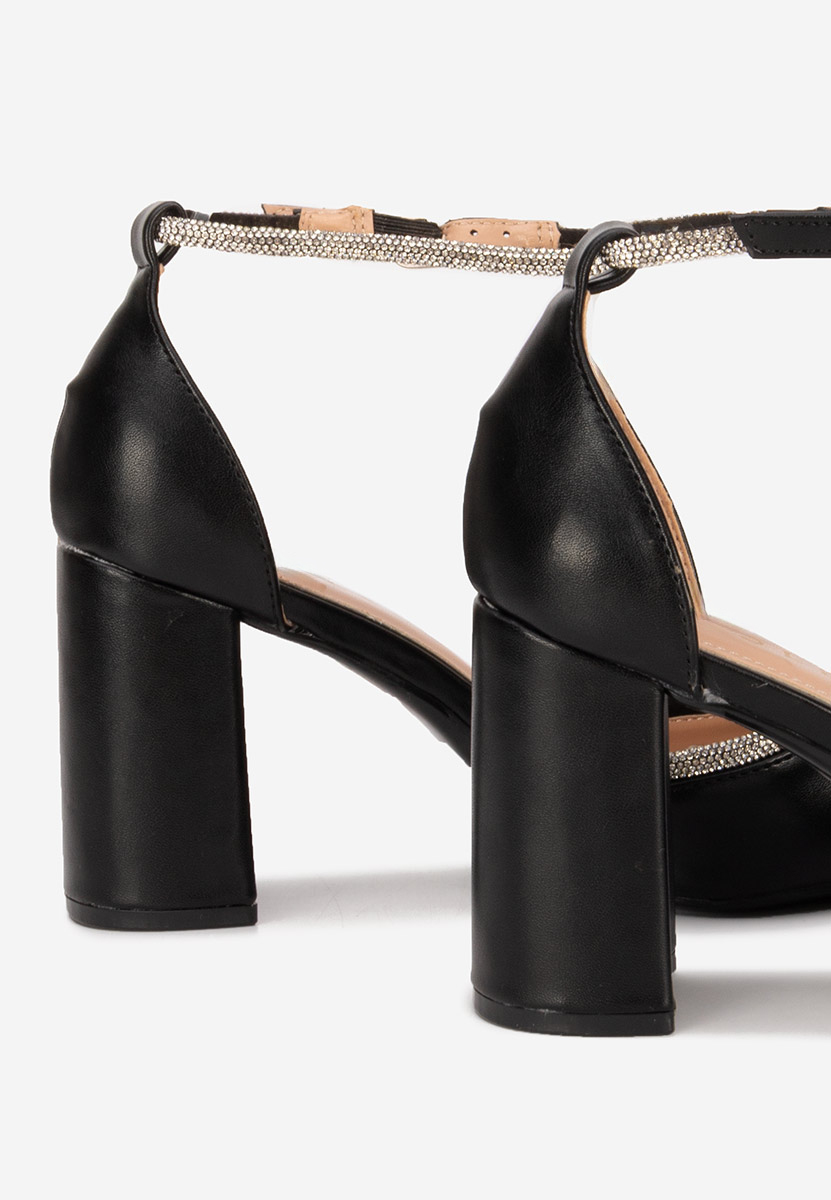 Γόβες με χοντρό τακούνι Iustina μαύρα