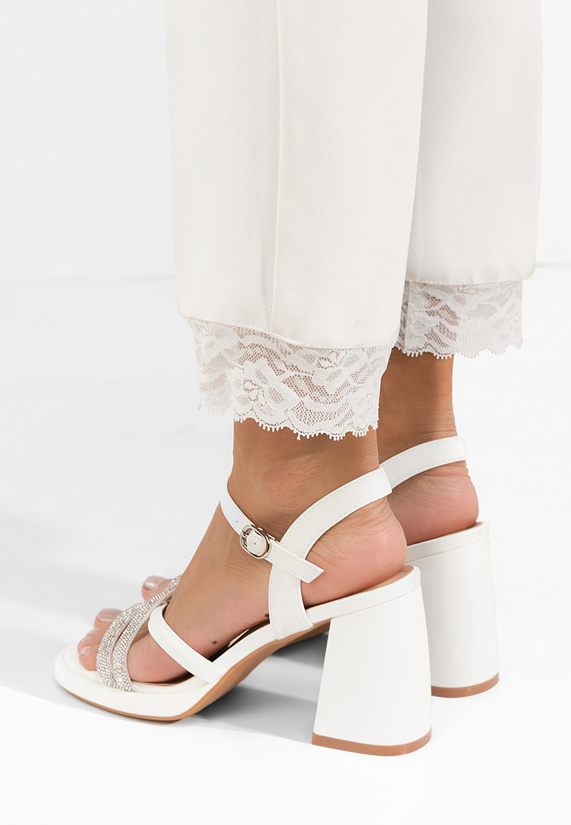 Πέδιλα με χοντρο τακουνι Castelia λευκά