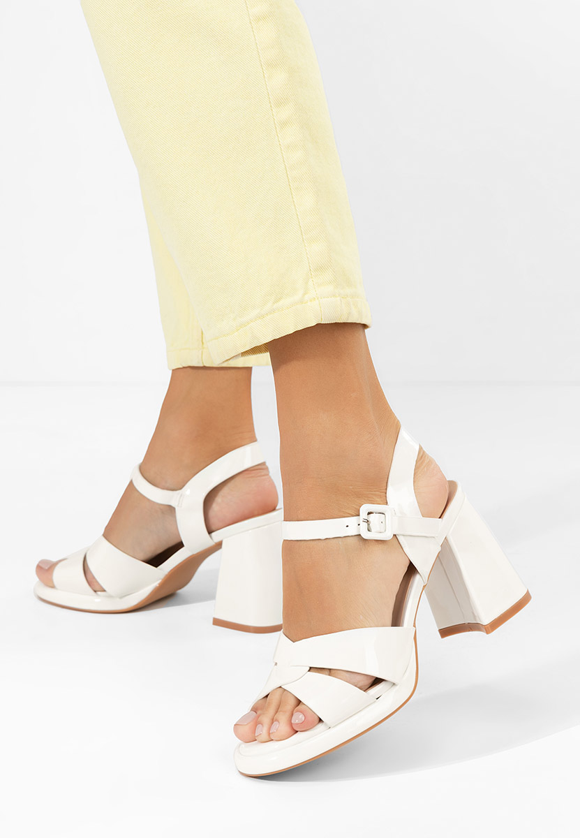 Πέδιλα με χοντρο τακουνι Lorenda λευκά