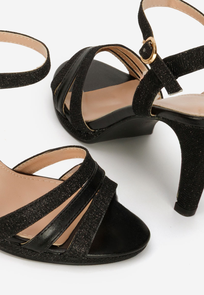 Κομψά σανδάλια Raniya Μαύρα