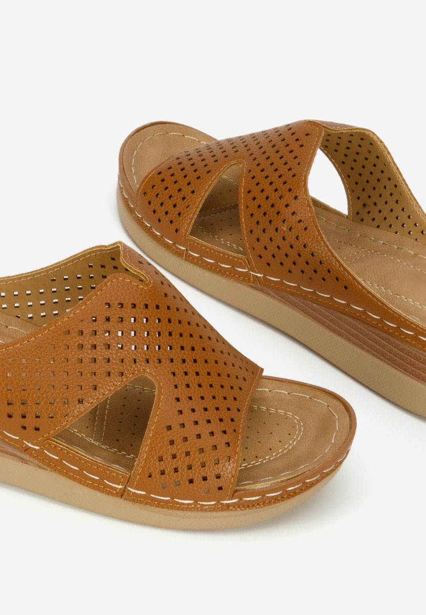 Παντόφλες με πλατφόρμα Hermana ταμπά