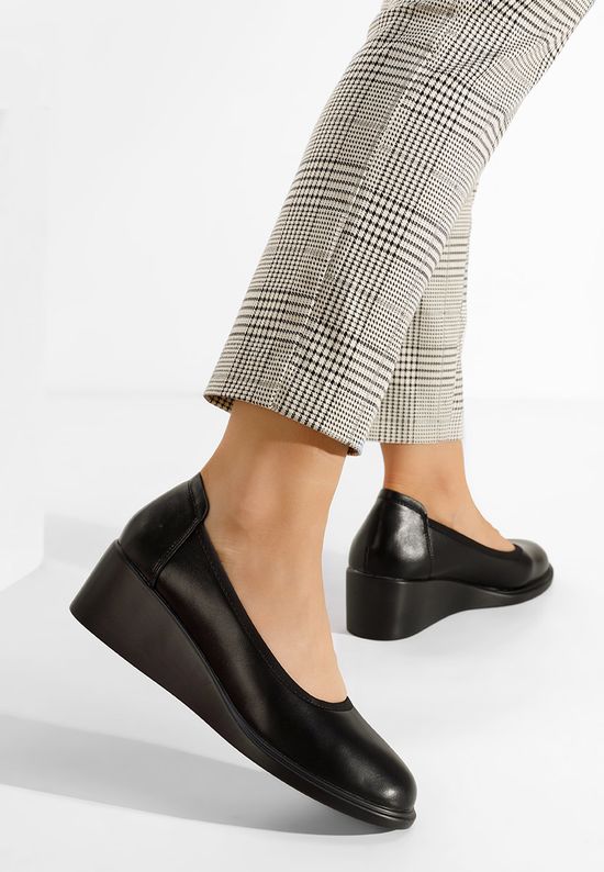 Παπούτσια με πλατφόρμα Coranda μαύρα, Μέγεθος: 38- zapatos