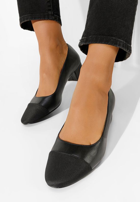 Γόβες με χαμηλό τακούνι Coram μαύρα, Μέγεθος: 37- zapatos