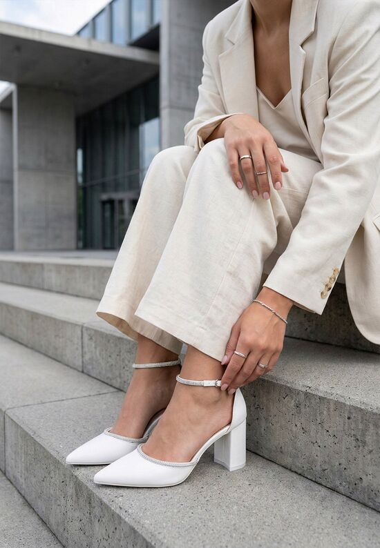 Γόβες με χοντρό τακούνι Iustina λευκά, Μέγεθος: 41- zapatos